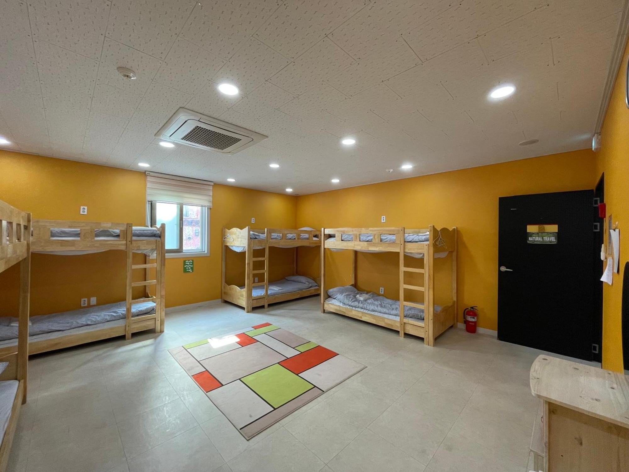 Jeju Airport Hostel Yesjun Exterior foto